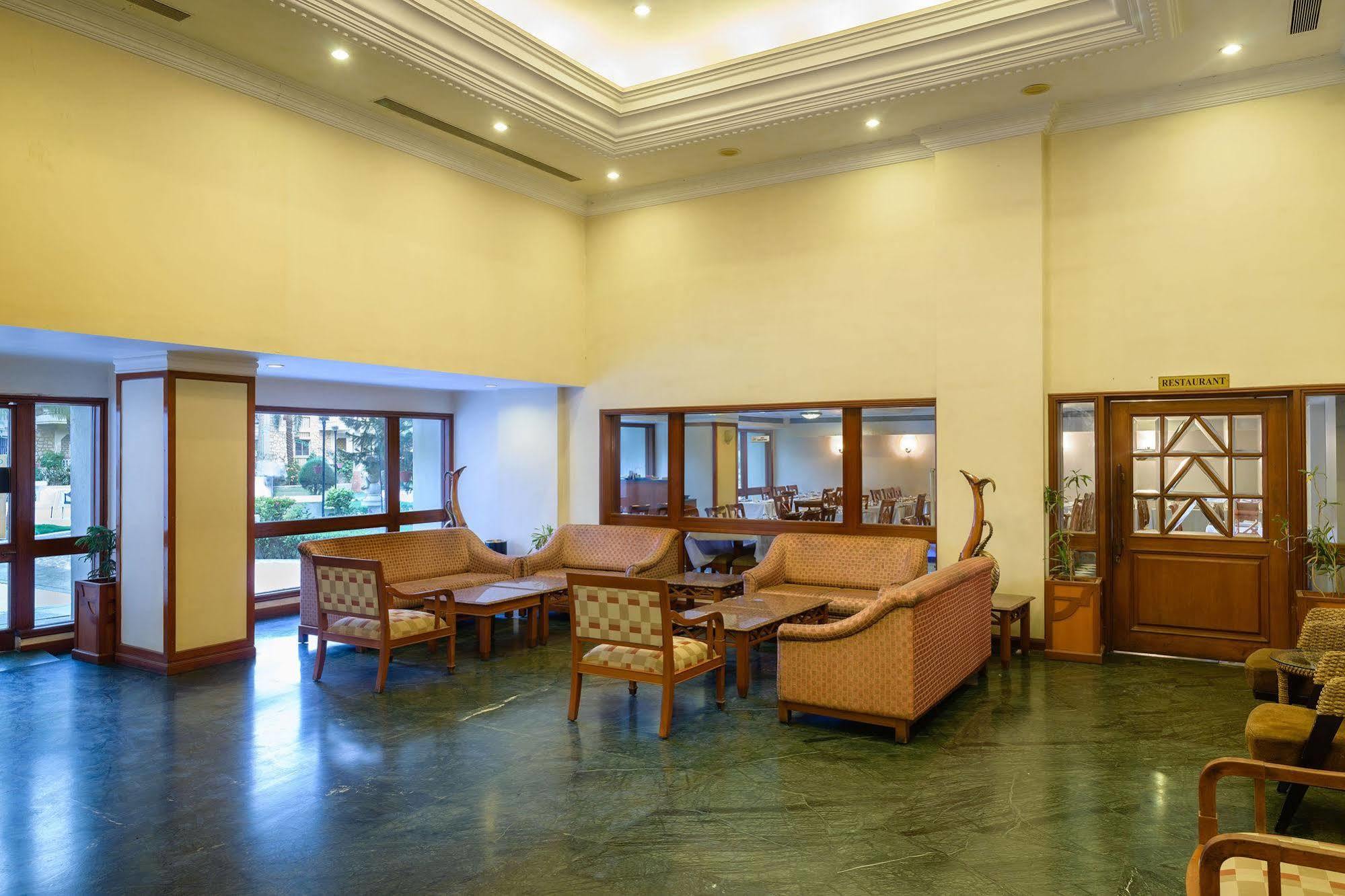 Quality Inn Palms Gāndhīdhām Exterior foto